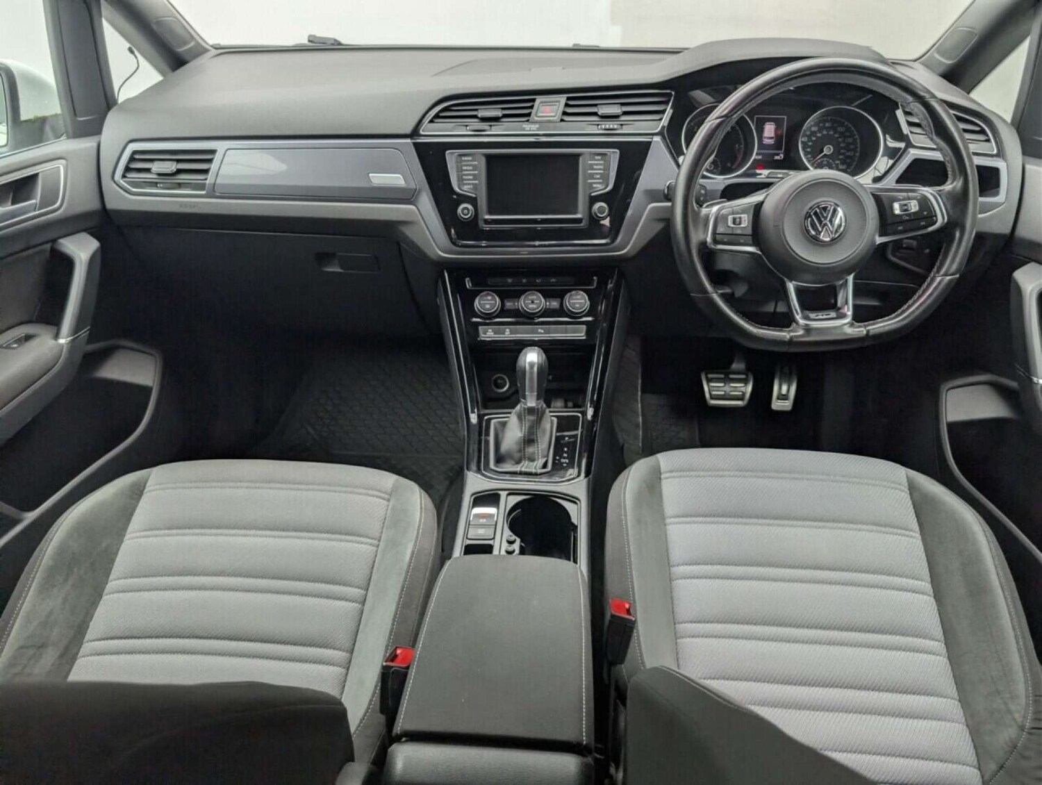 Used Volkswagen Touran 2017 for sale - 77714438: Photo 20