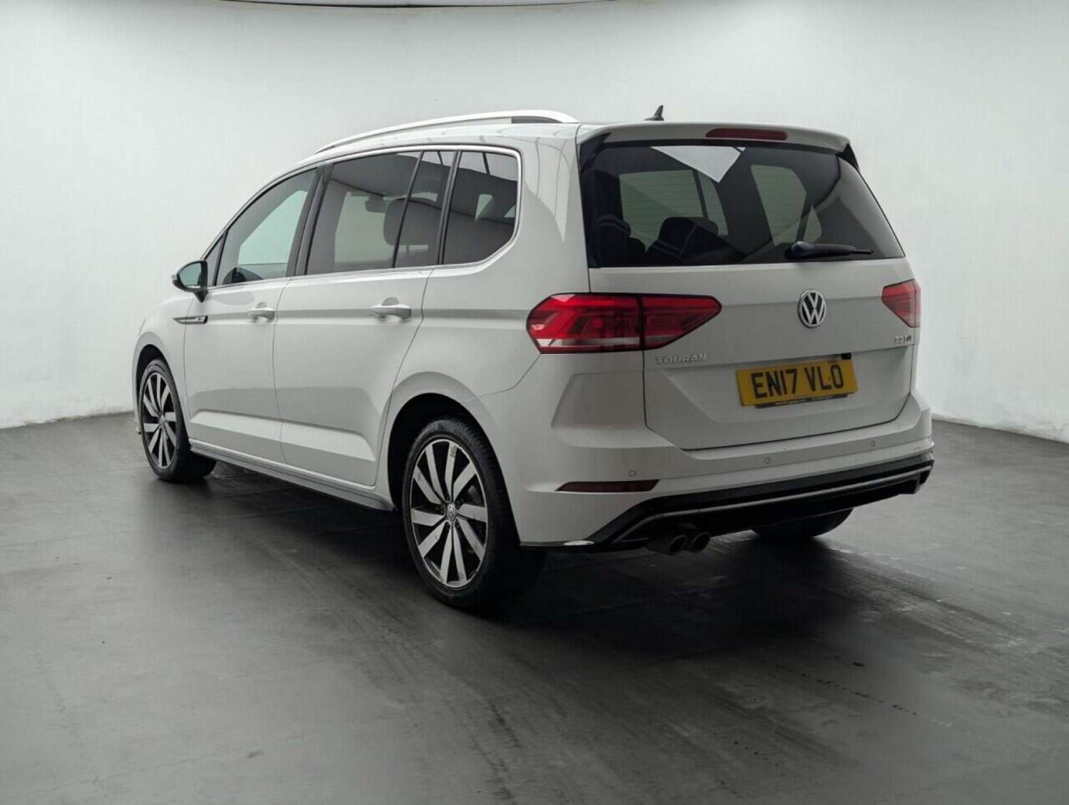 Used Volkswagen Touran 2017 for sale - 77714438: Photo 6