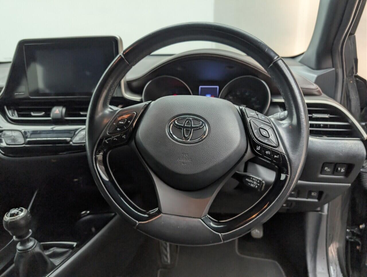 Used Toyota C-HR 2017 for sale - 76612906: Photo 23