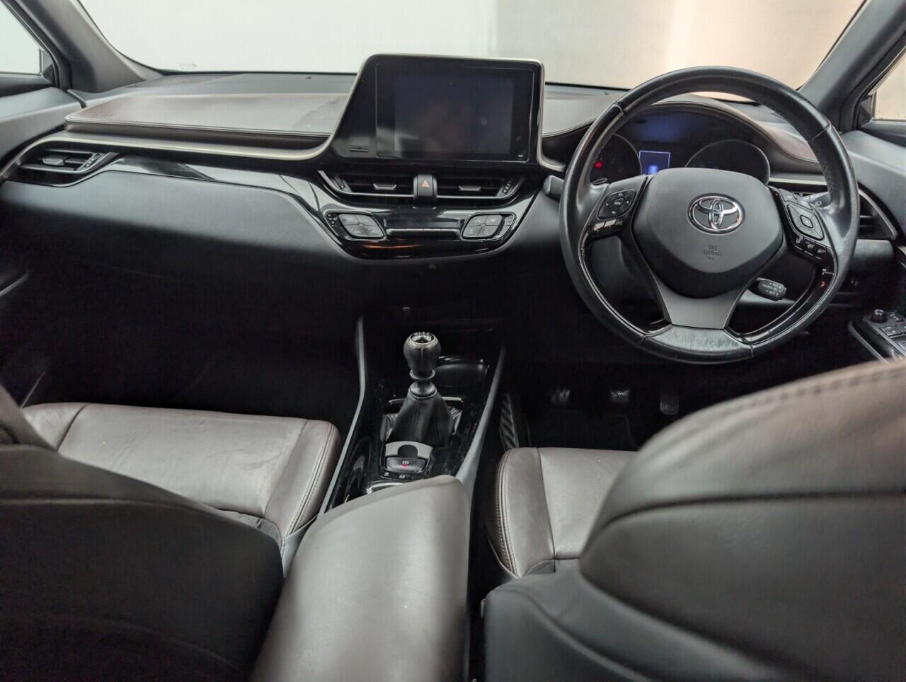 Used Toyota C-HR 2017 for sale - 76612906: Photo 24