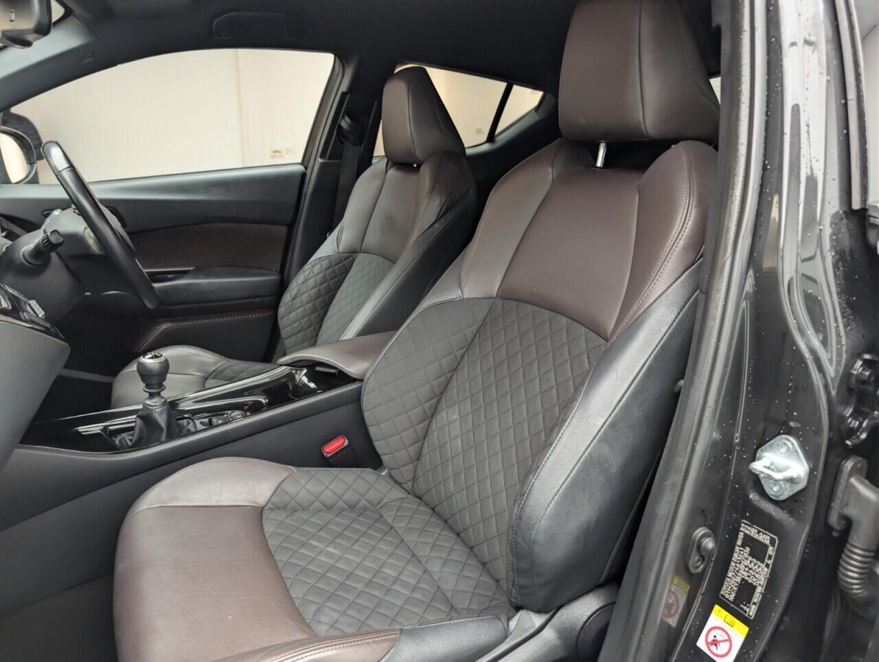 Used Toyota C-HR 2017 for sale - 76612906: Photo 28