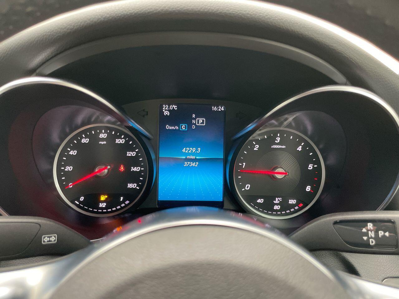 Used Mercedes-Benz C Class 2019 for sale - 76913404: Photo 18