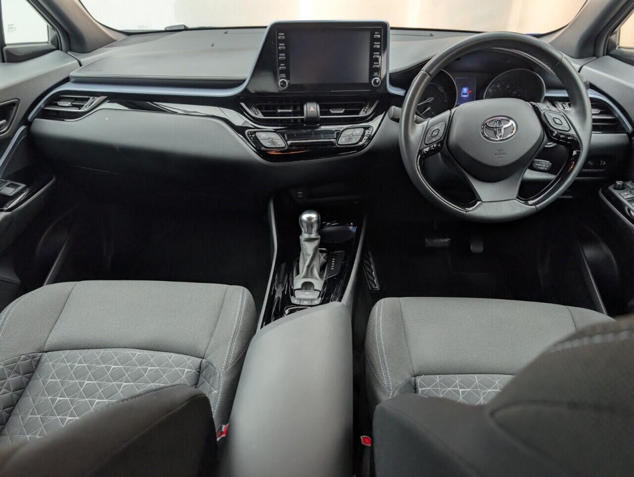 Used Toyota C-HR 2020 for sale - 76423447: Photo 24