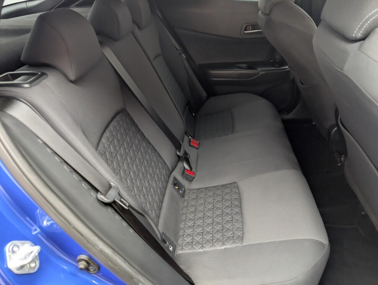 Used Toyota C-HR 2020 for sale - 76423447: Photo 25