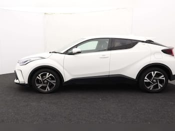 Used Toyota C-HR 2023 for sale - 79814476: Photo