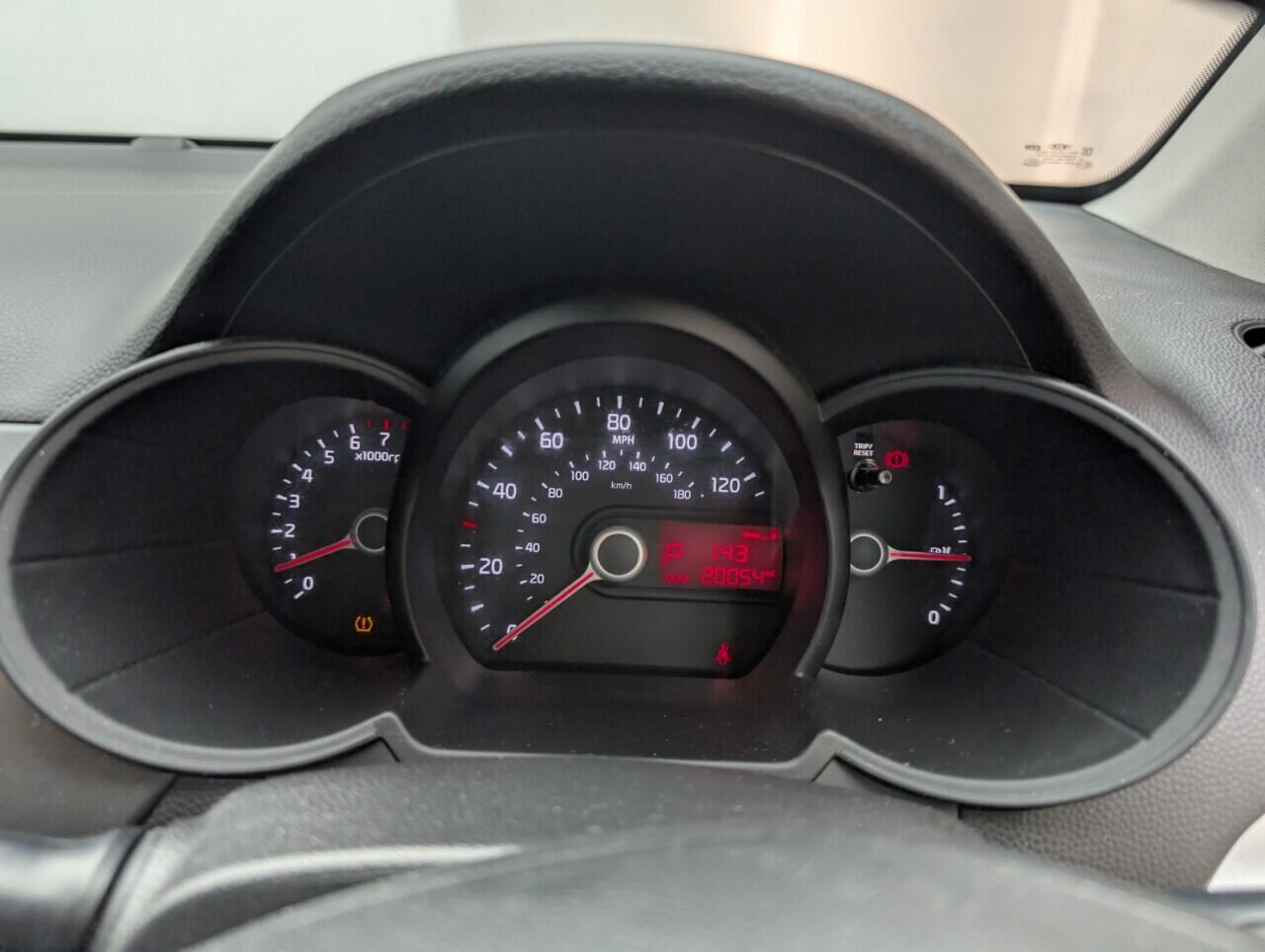 Used Kia Picanto 2015 for sale - 76457129: Photo 15