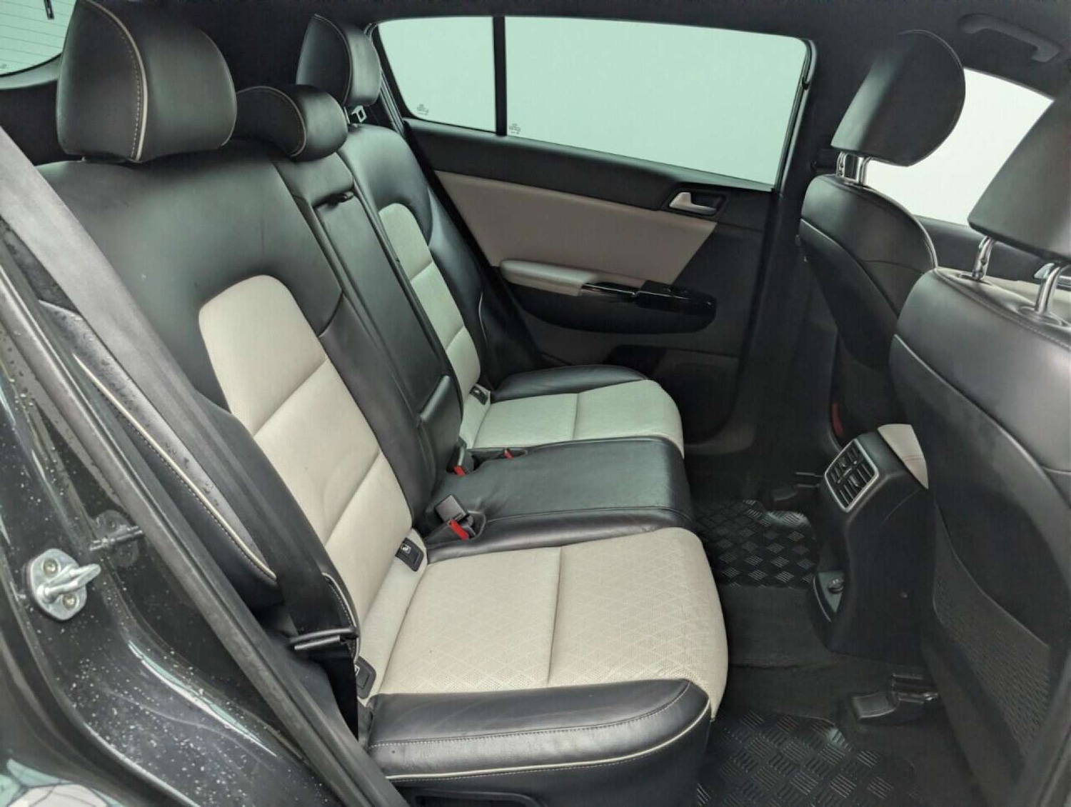 Used Kia Sportage 2017 for sale - 78201042: Photo 31