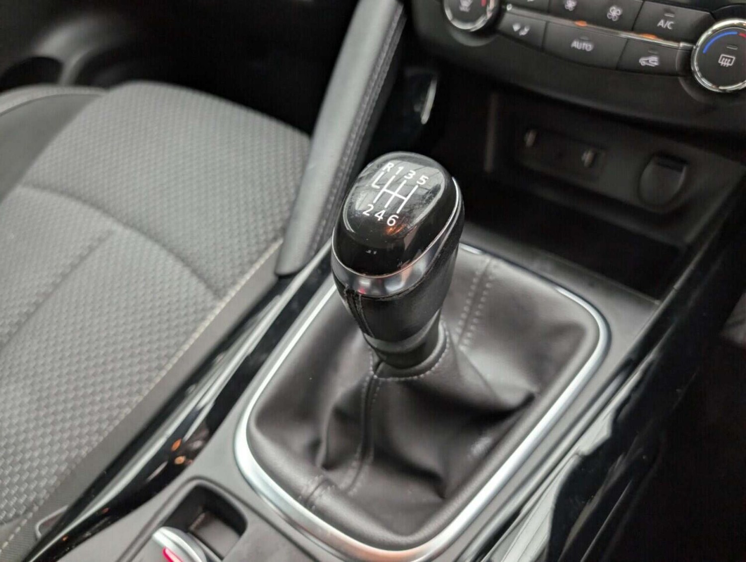 Used Renault Kadjar 2017 for sale - 77714786: Photo 26