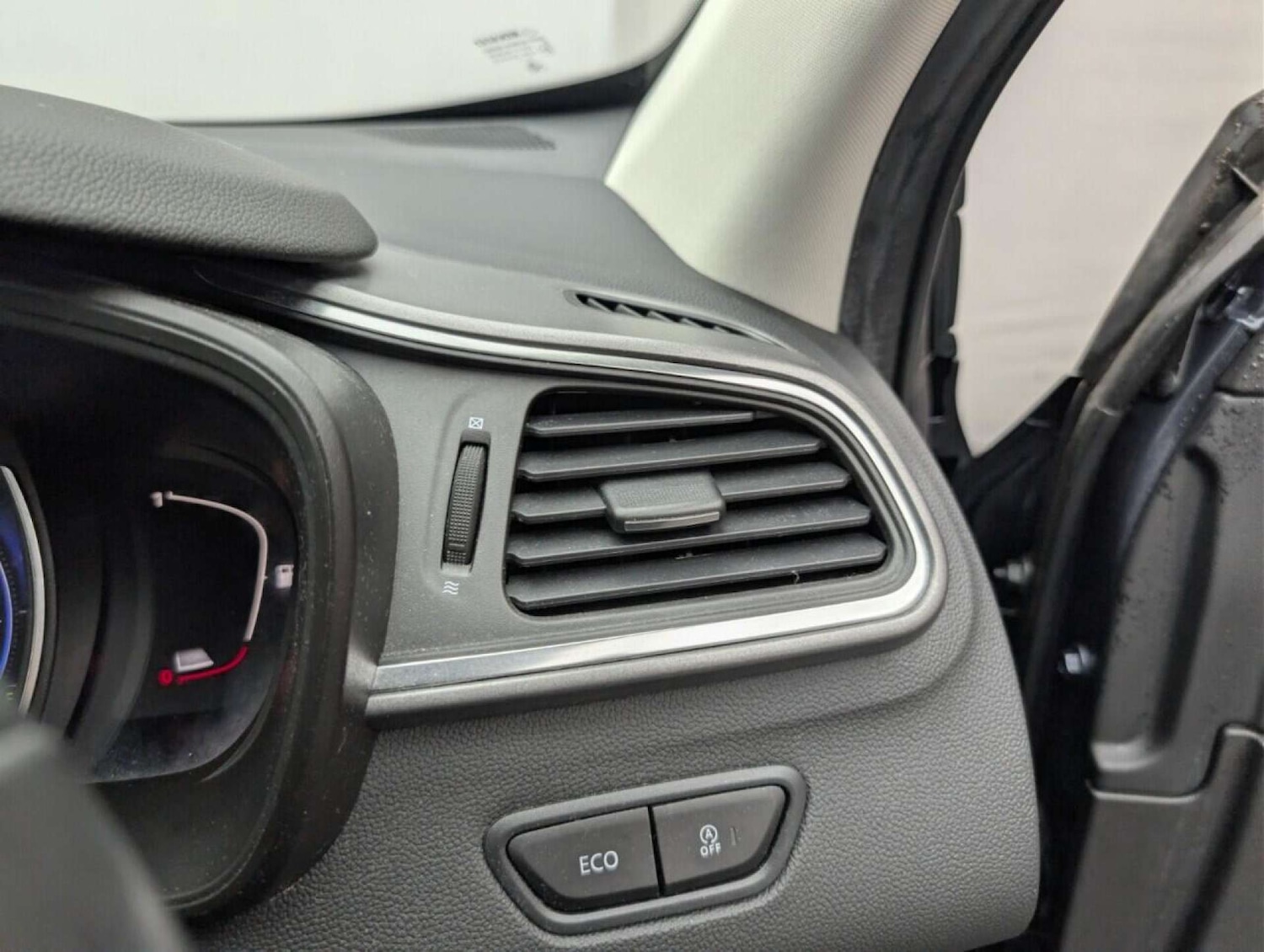 Used Renault Kadjar 2017 for sale - 77714786: Photo 28