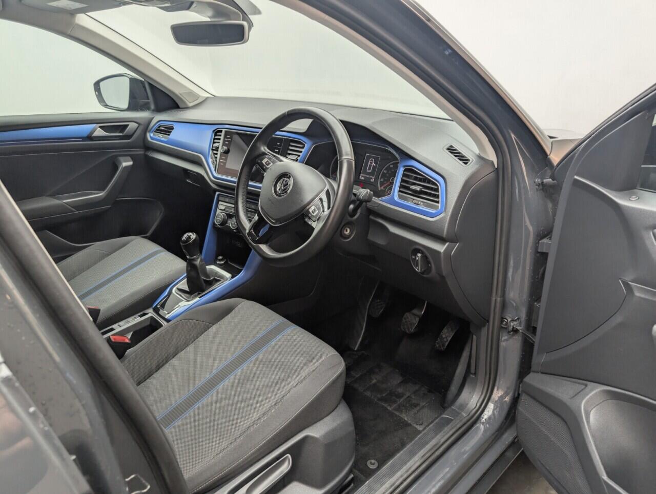 Used Volkswagen T-Roc 2019 for sale - 76457193: Photo 11