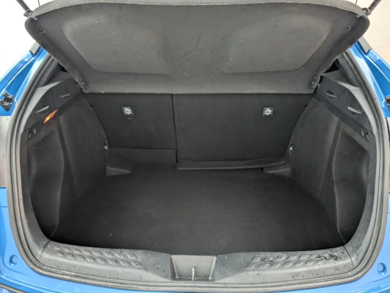 Used Toyota C-HR 2018 for sale - 76926638: Photo 25