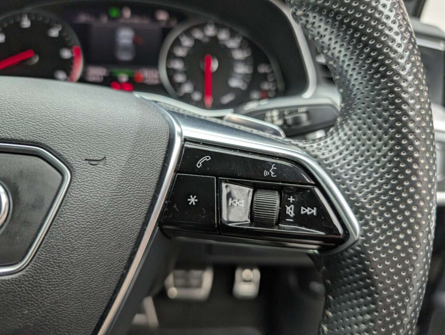 Used Audi A6 Saloon 2019 for sale - 77713848: Photo 32