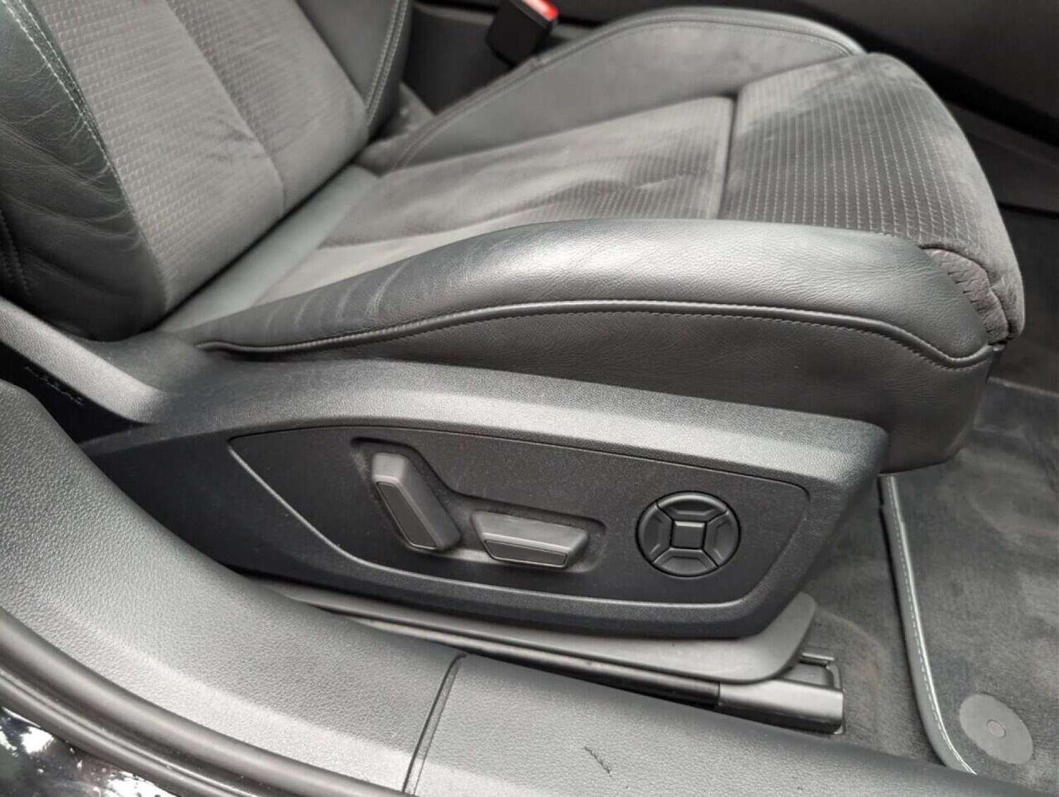 Used Audi A6 Saloon 2019 for sale - 77713848: Photo 34