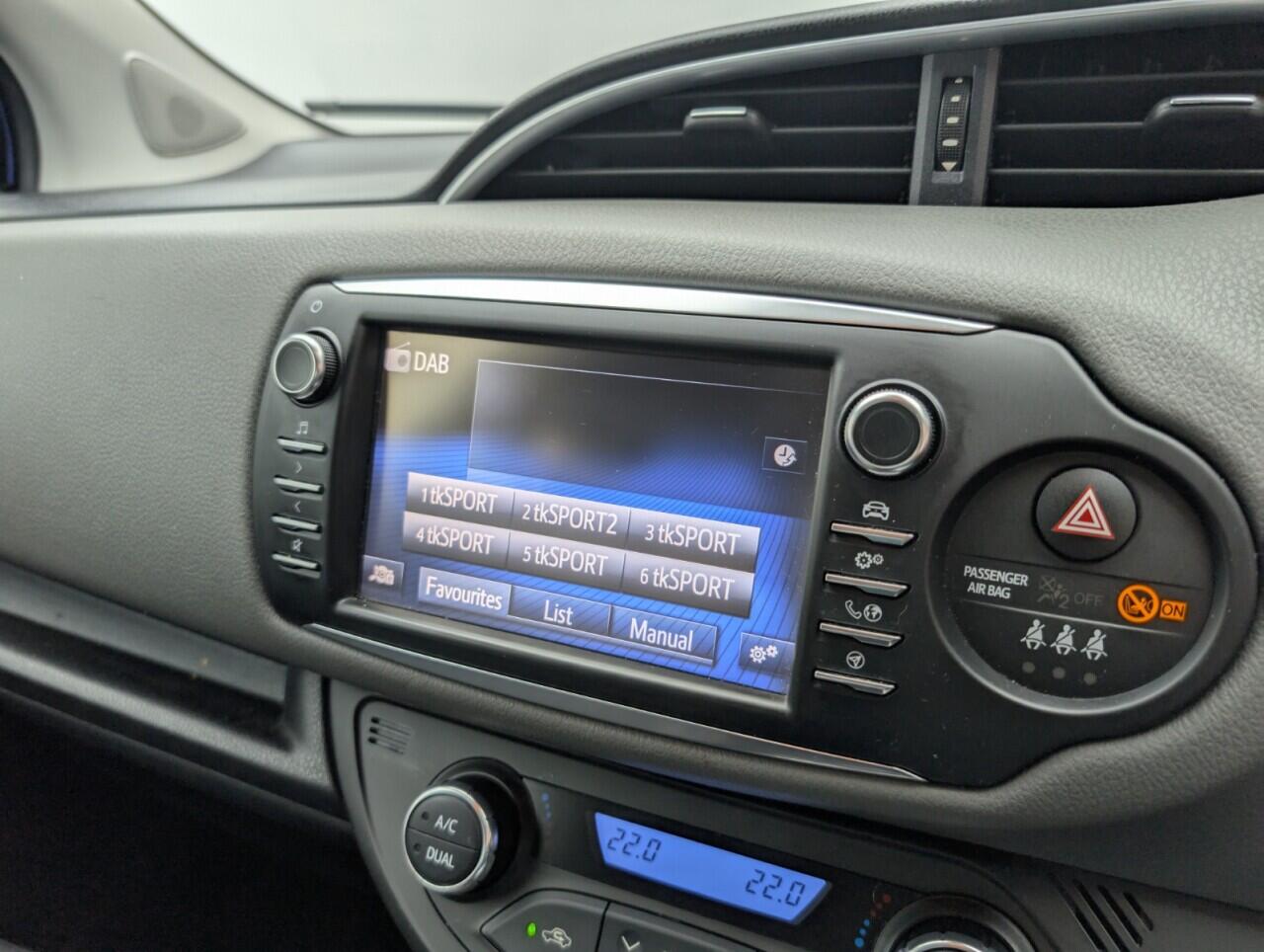 Used Toyota Yaris 2017 for sale - 76423348: Photo 13