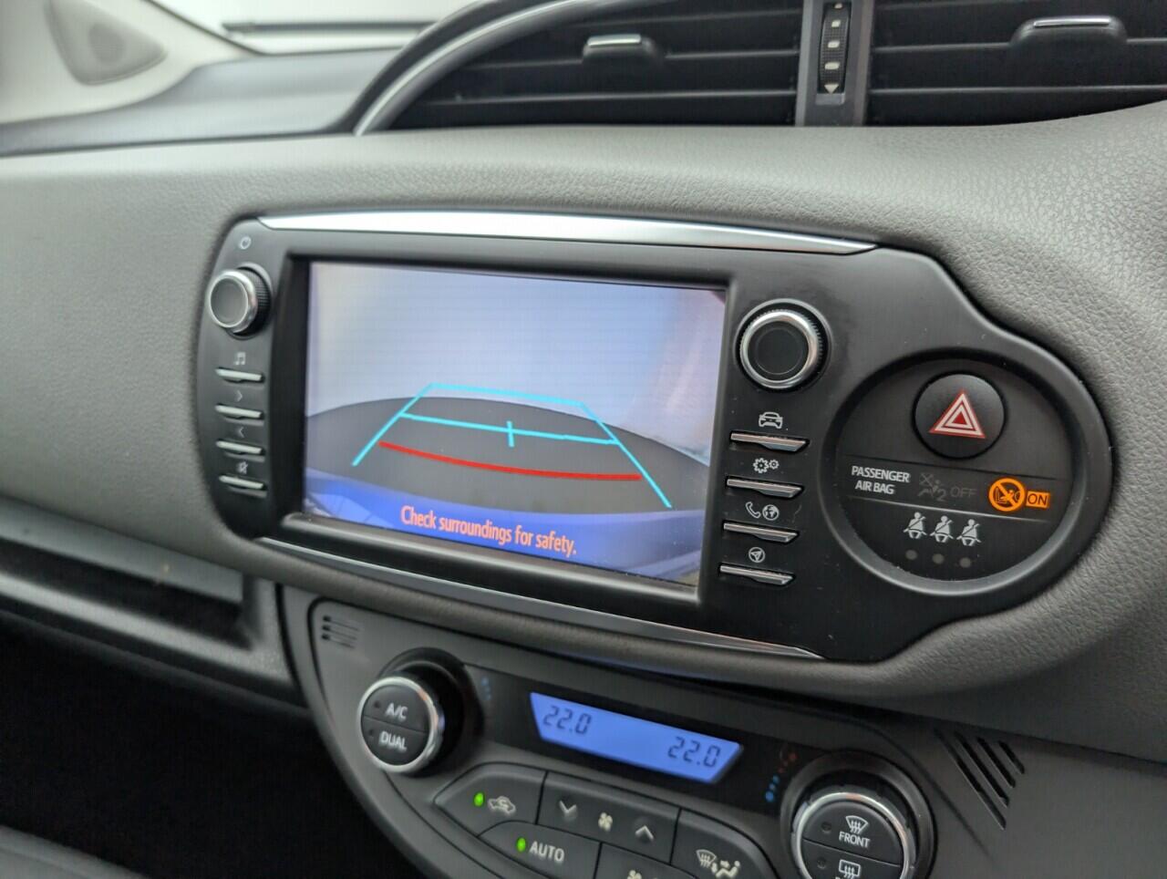 Used Toyota Yaris 2017 for sale - 76423348: Photo 15