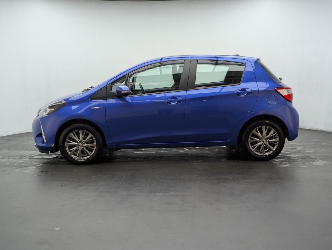 Used Toyota Yaris 2017 for sale - 76423348: Photo 5