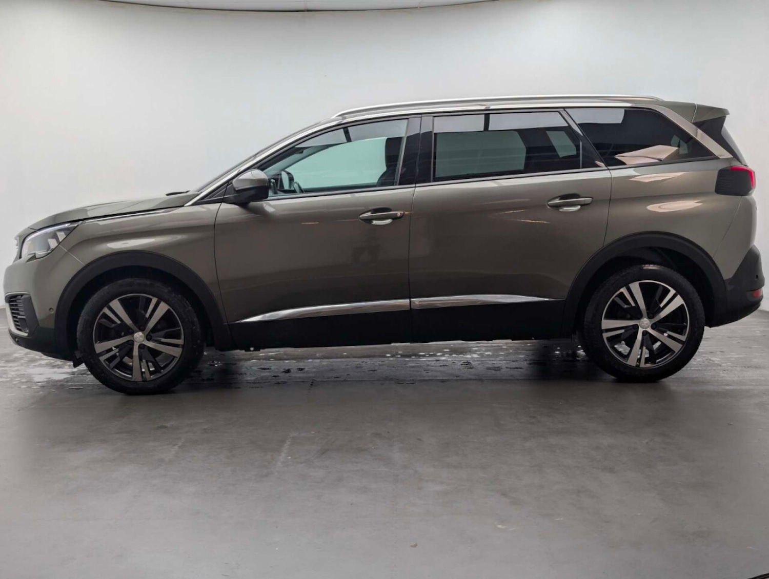 Used Peugeot 5008 2019 for sale - 77803627: Photo 5
