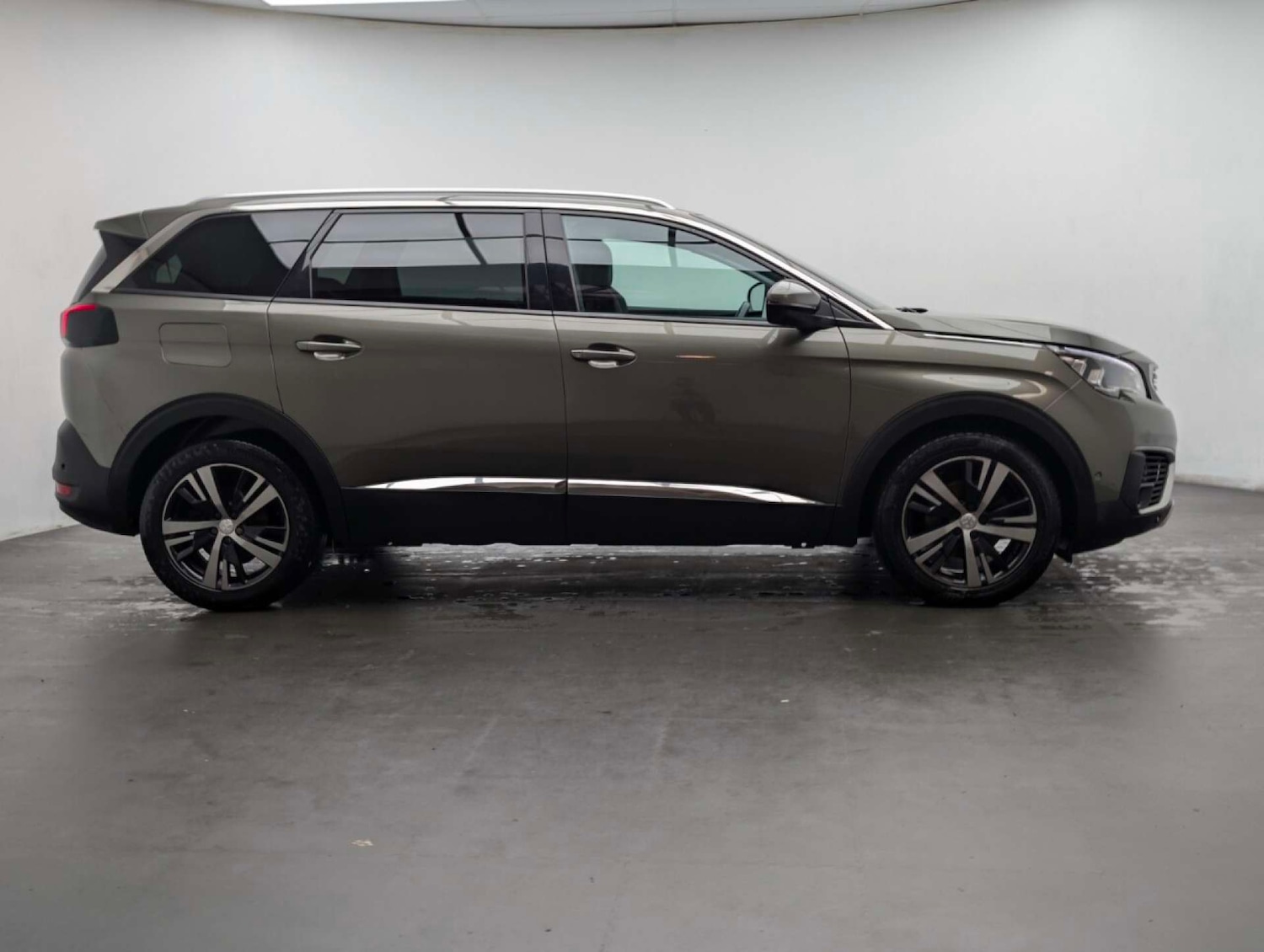 Used Peugeot 5008 2019 for sale - 77803627: Photo 9