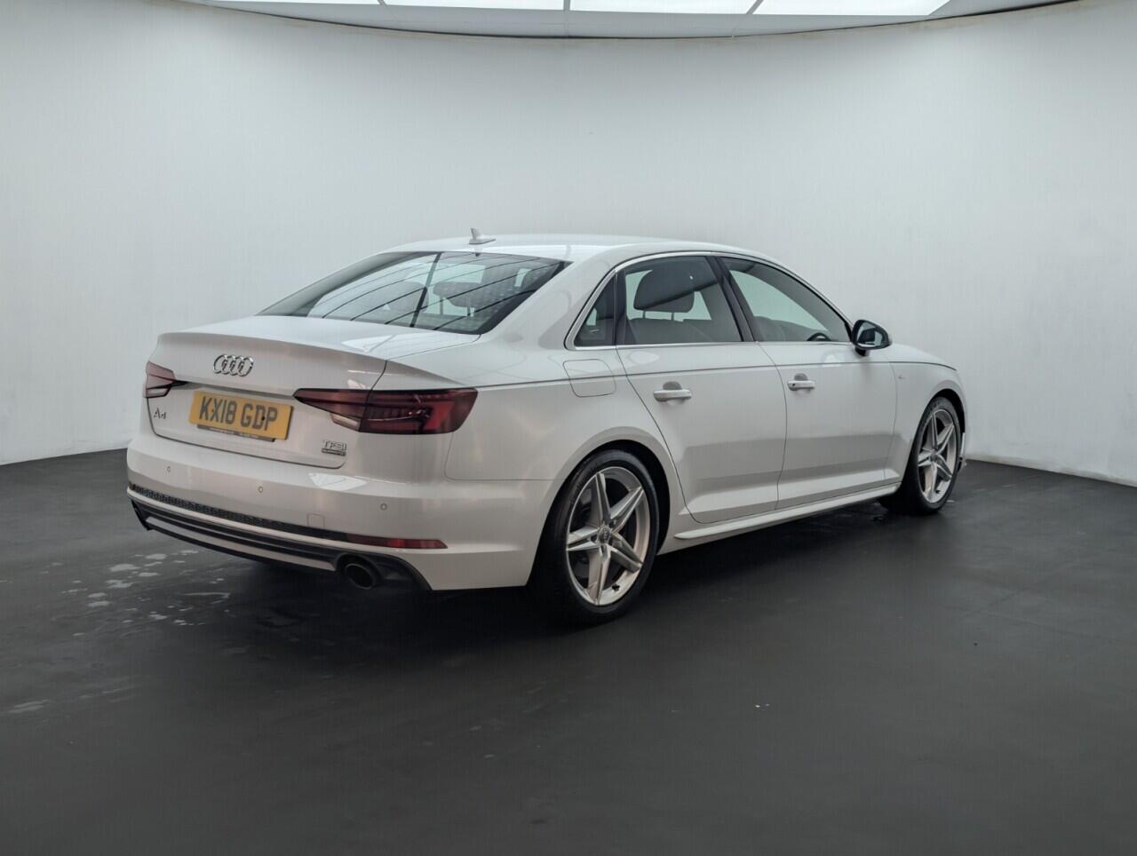 Used Audi A4 2018 for sale - 76425487: Photo 8