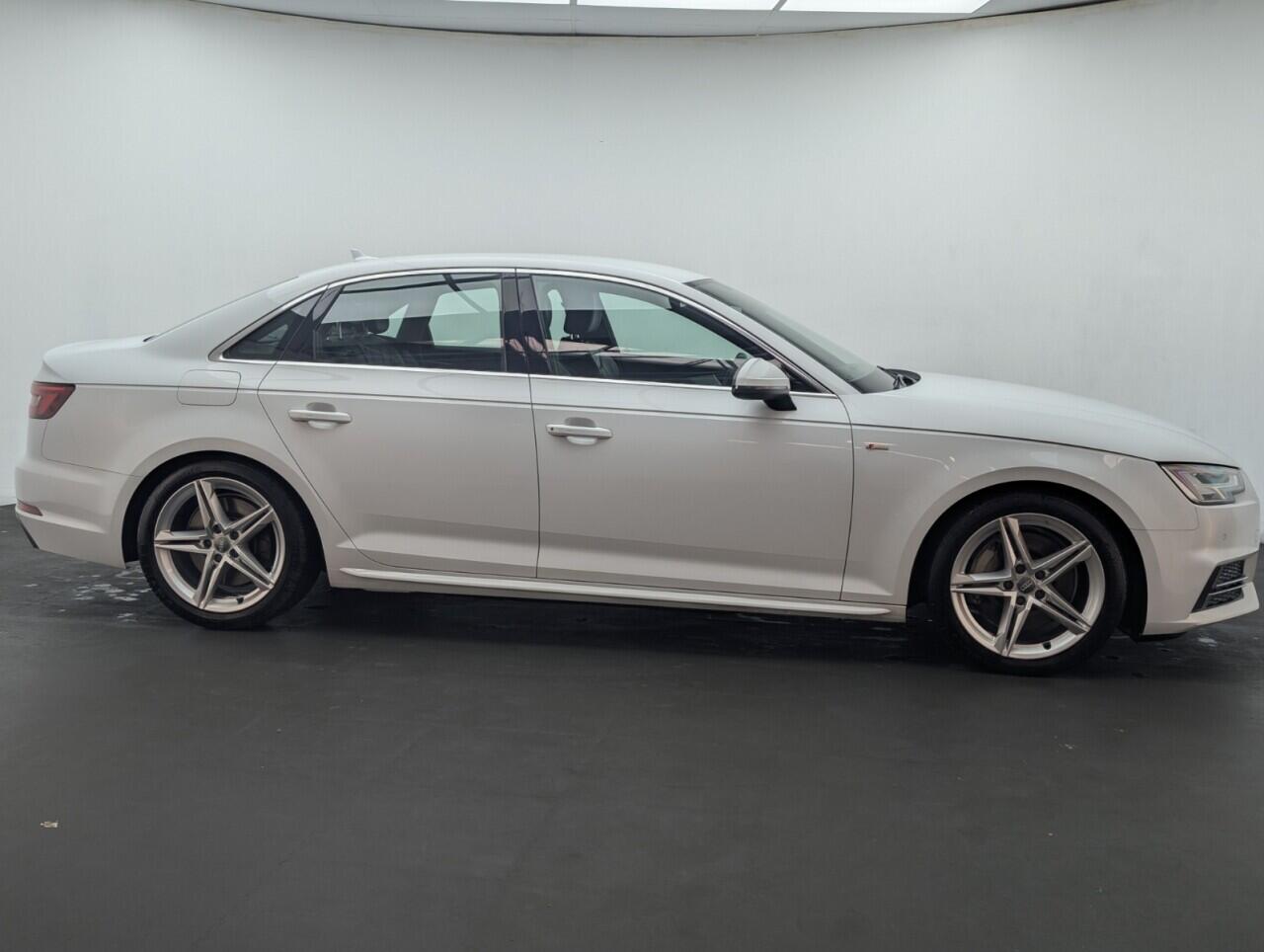 Used Audi A4 2018 for sale - 76425487: Photo 9