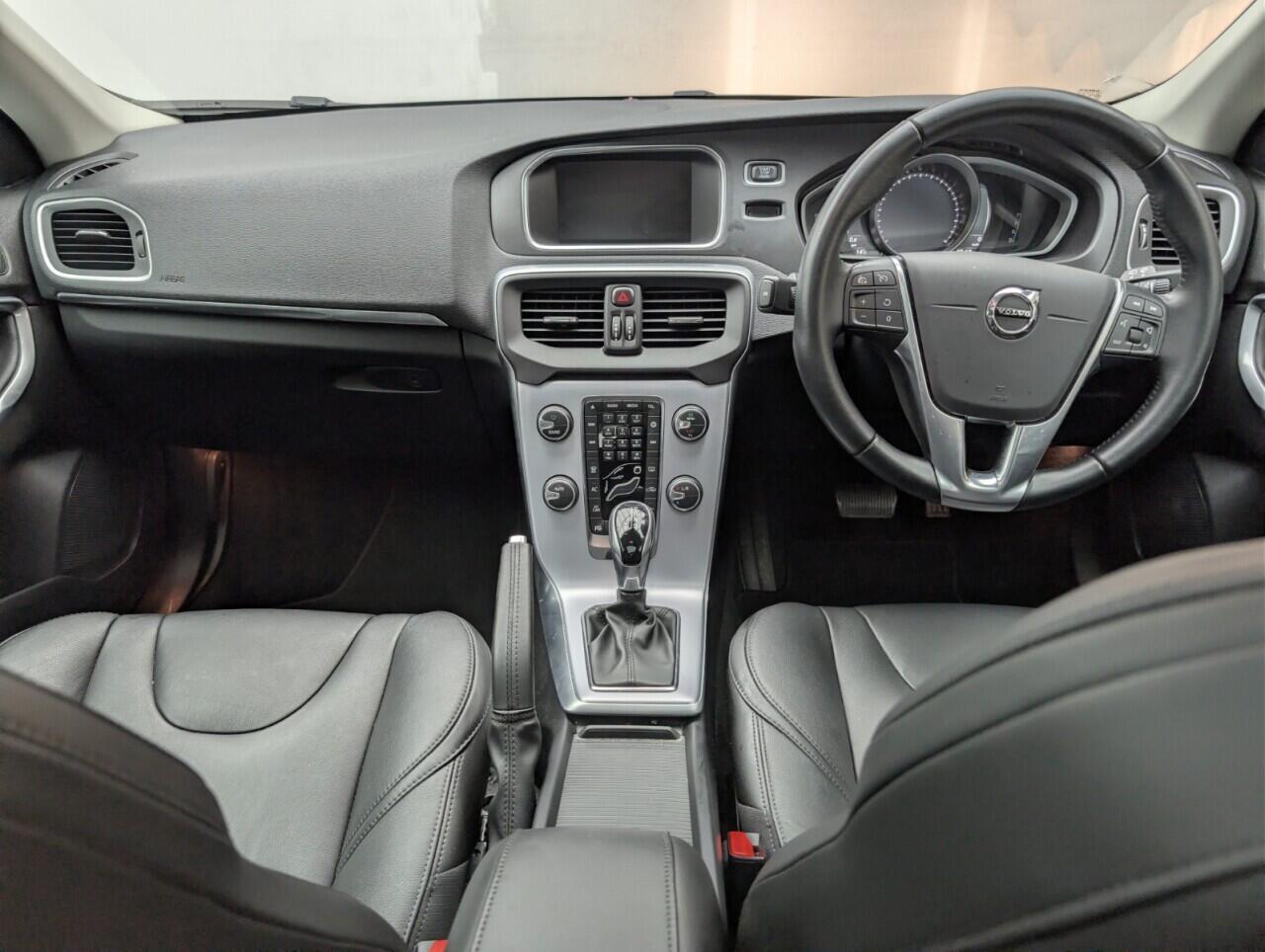 Used Volvo V40 2018 for sale - 76573492: Photo 27