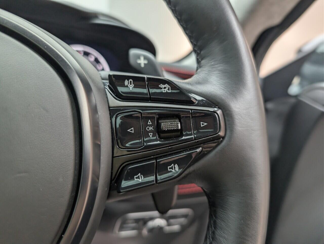 Used Aston Martin DBX 2020 for sale - 76657815: Photo 23