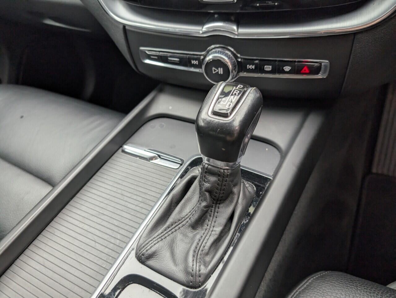 Used Volvo XC60 2018 for sale - 76423002: Photo 17