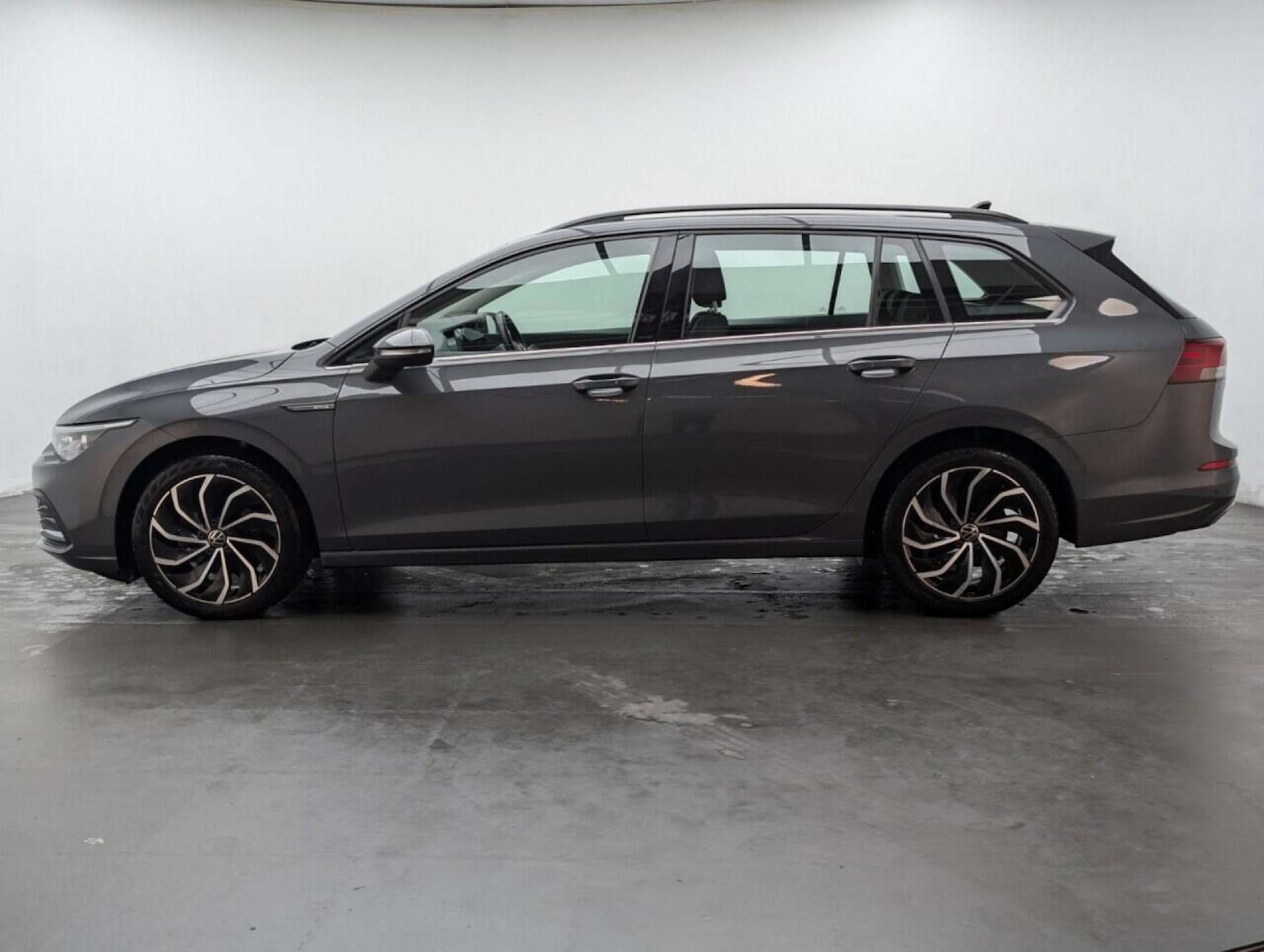 Used Volkswagen Golf 2021 for sale - 77713573: Photo 5