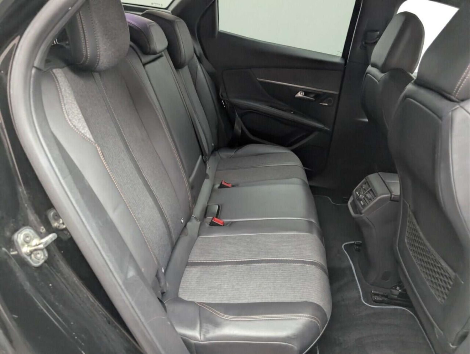 Used Peugeot 3008 2017 for sale - 77714911: Photo 23