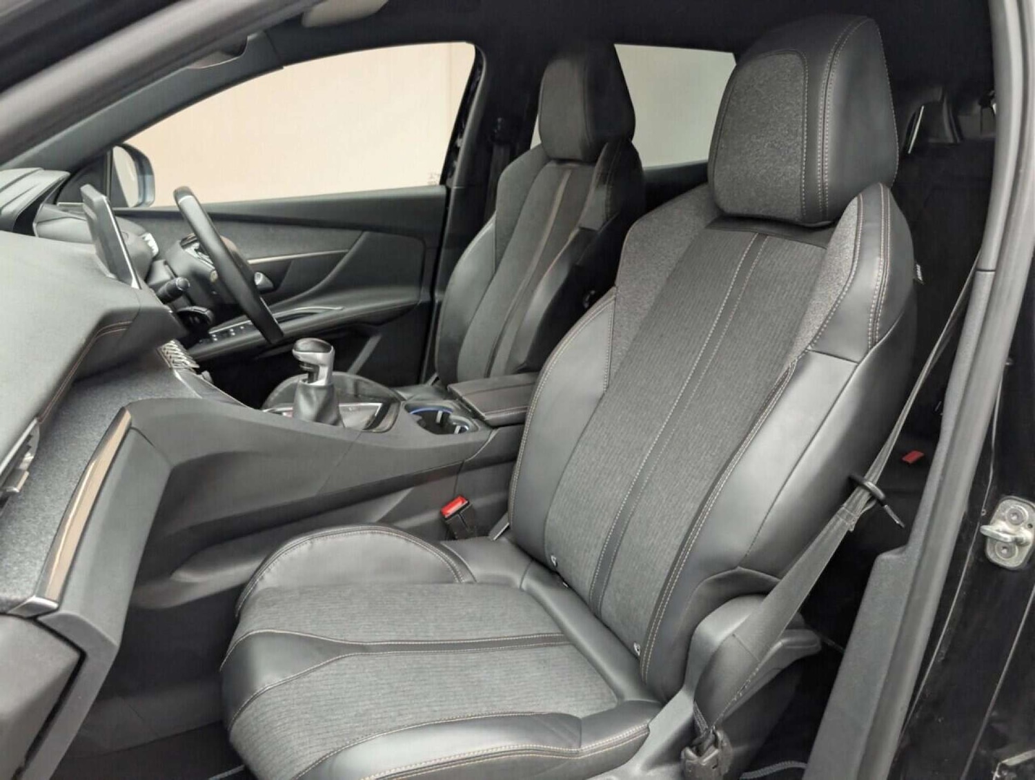 Used Peugeot 3008 2017 for sale - 77714911: Photo 26