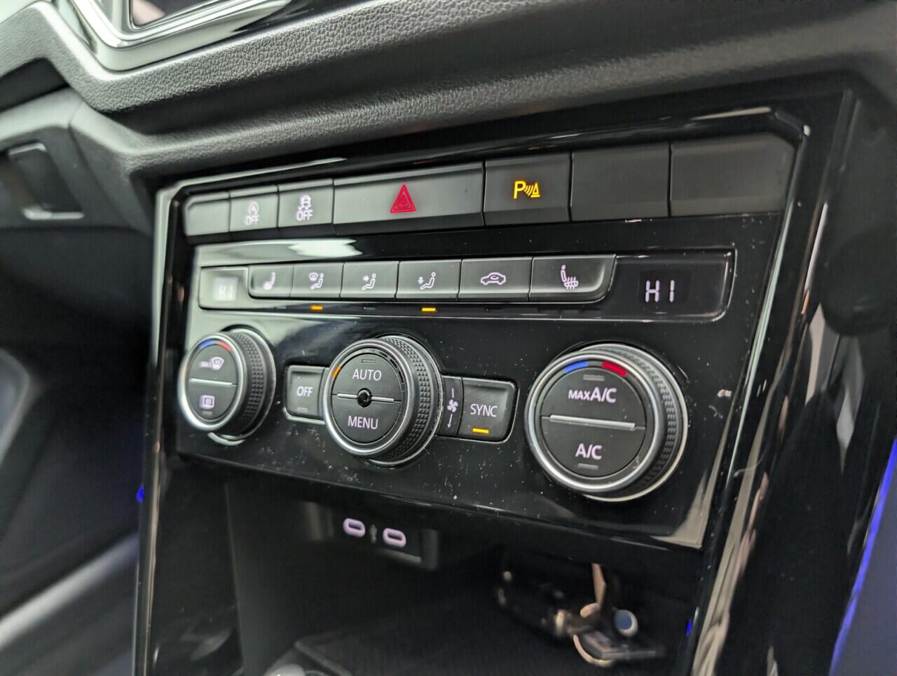 Used Volkswagen T-Roc 2021 for sale - 77279185: Photo 16