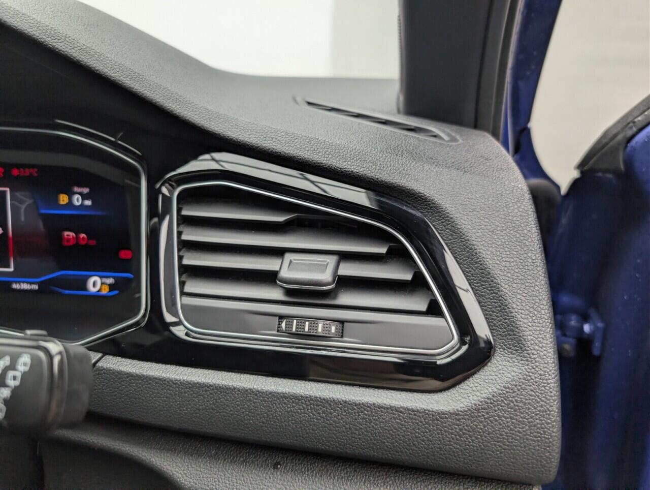 Used Volkswagen T-Roc 2021 for sale - 77279185: Photo 21