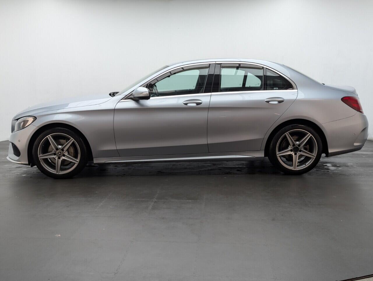 Used Mercedes-Benz C Class 2015 for sale - 76561644: Photo 5
