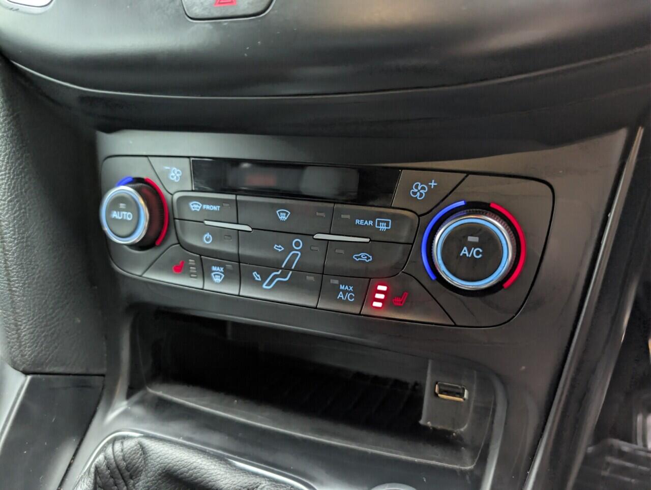 Used Ford Focus 2018 for sale - 76913856: Photo 15