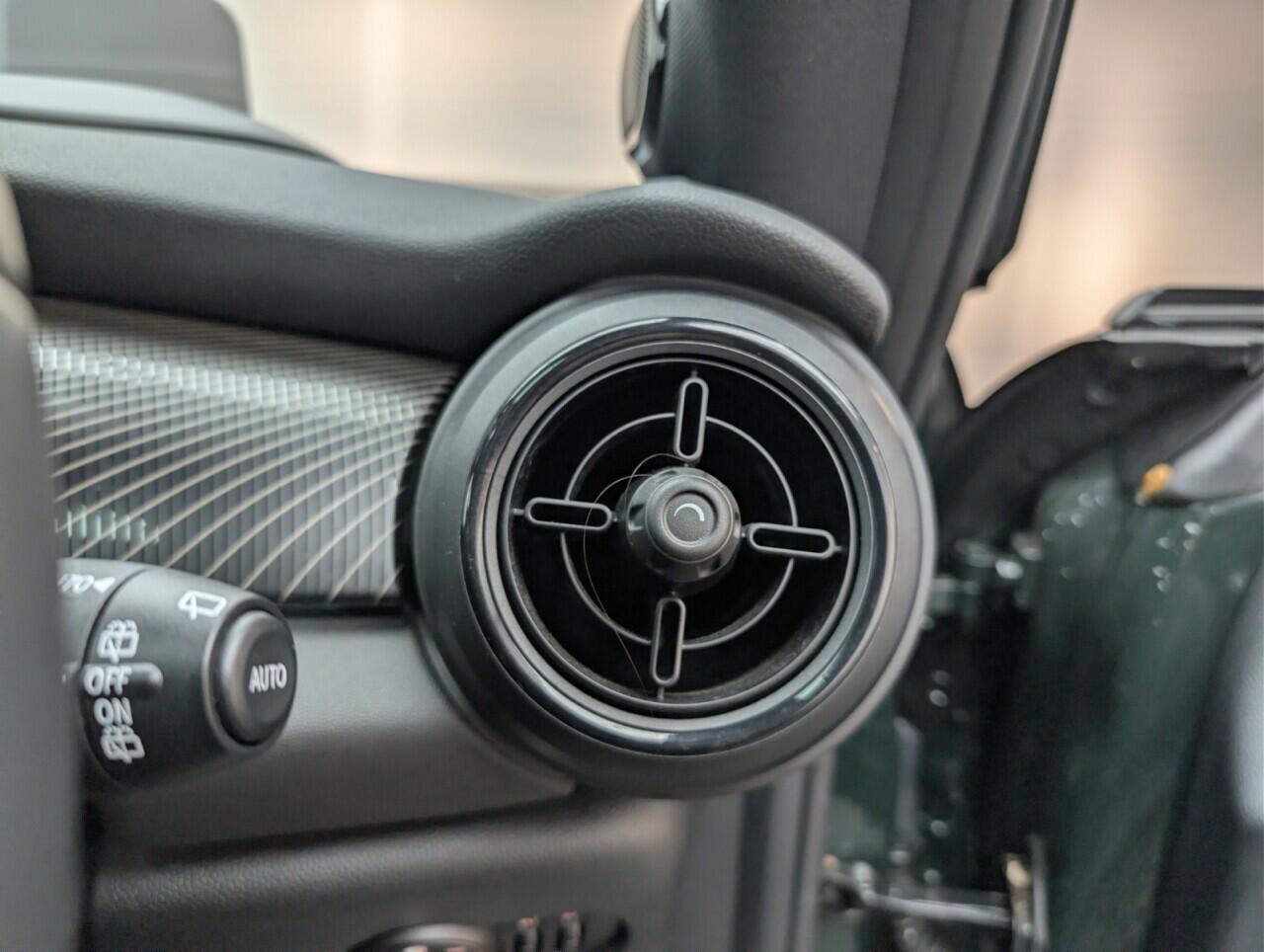 Used MINI Electric Hatch 2023 for sale - 76473657: Photo 21