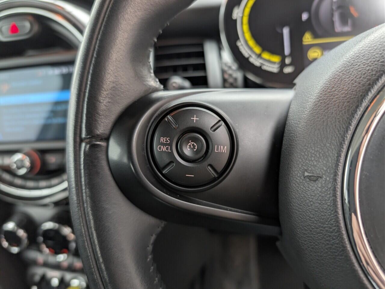 Used MINI Electric Hatch 2020 for sale - 76701005: Photo 19