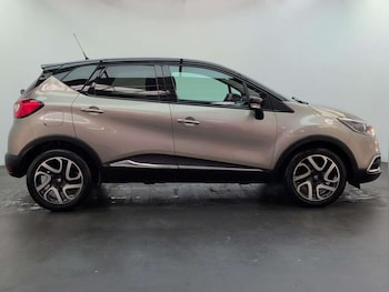 Used Renault Captur 2016 for sale - 77714322: Photo