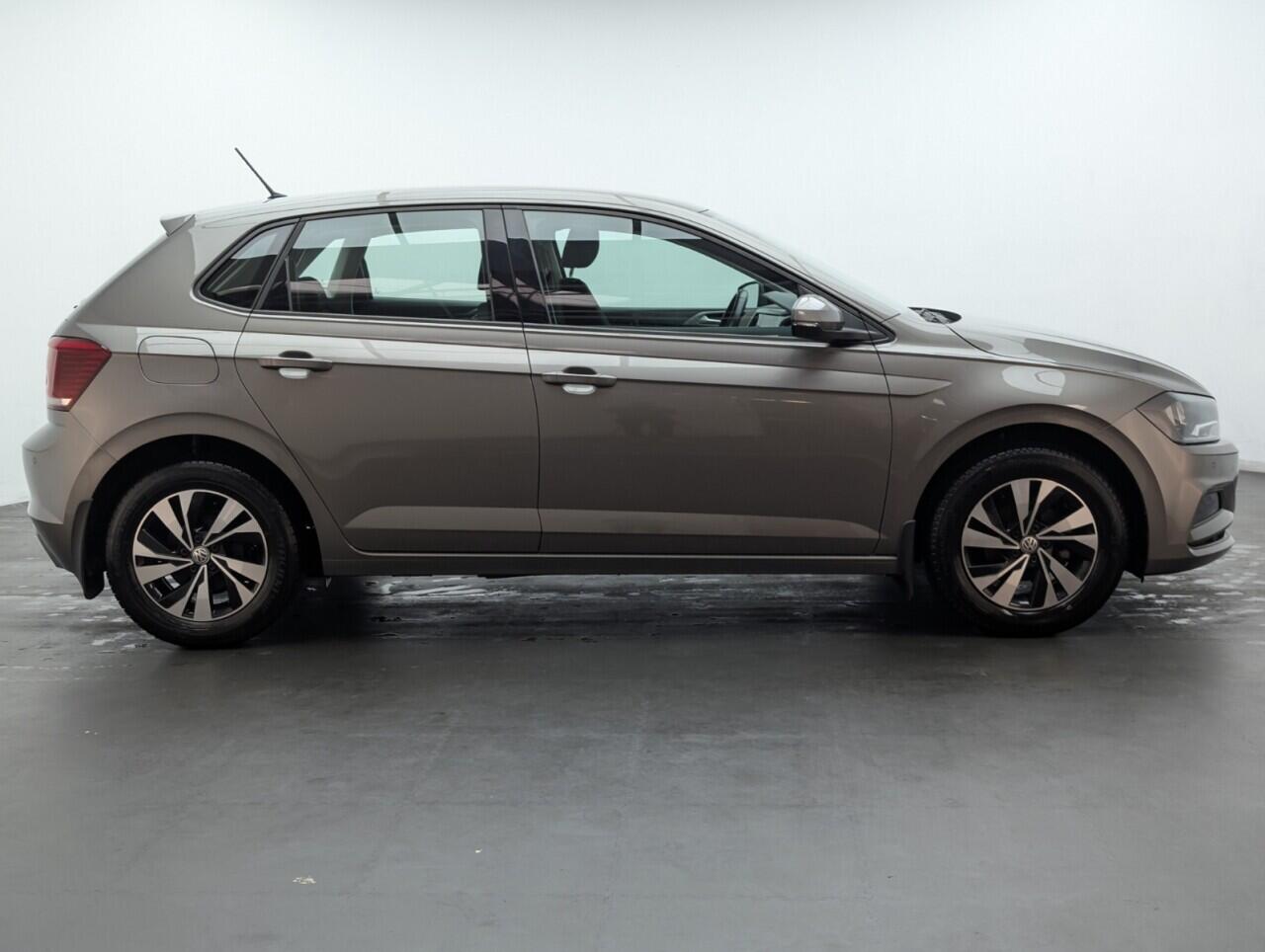 Used Volkswagen Polo 2018 for sale - 76422817: Photo 9