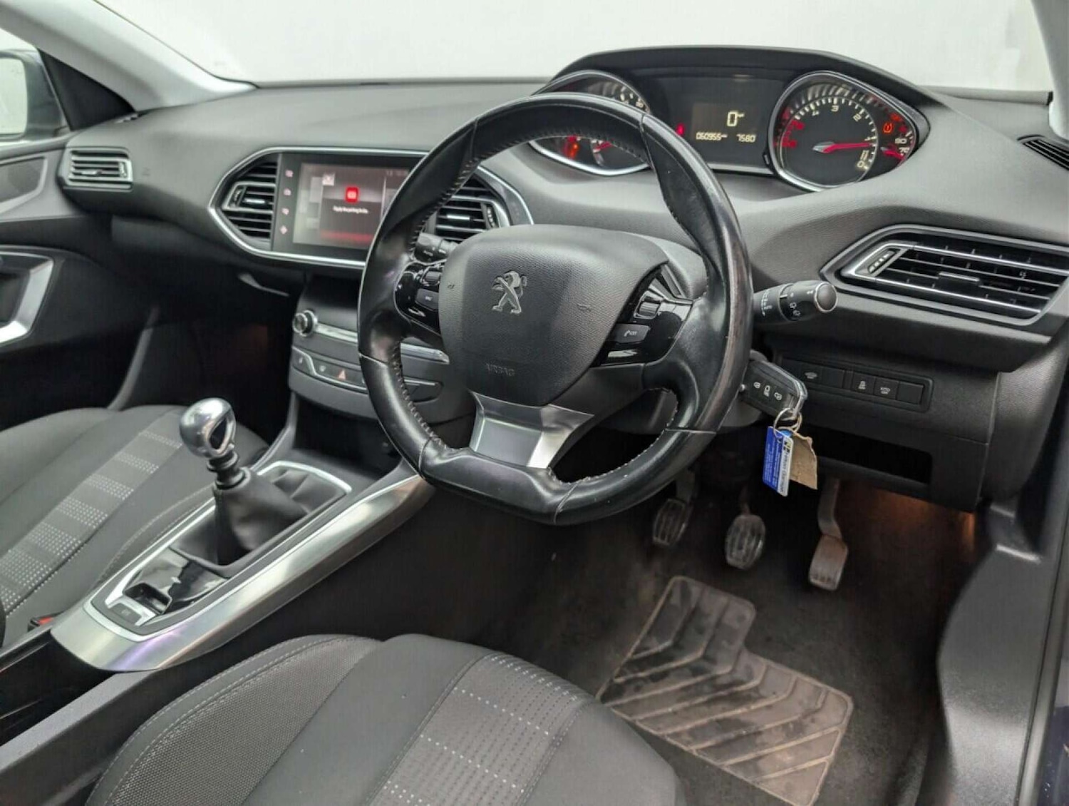 Used Peugeot 308 2016 for sale - 77713699: Photo 11