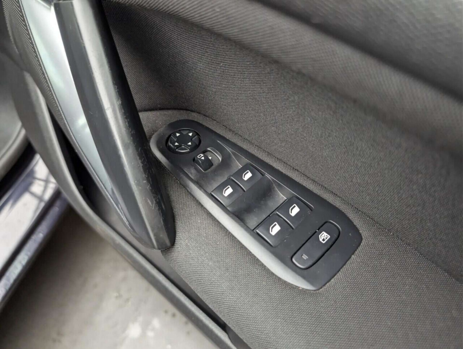 Used Peugeot 308 2016 for sale - 77713699: Photo 20