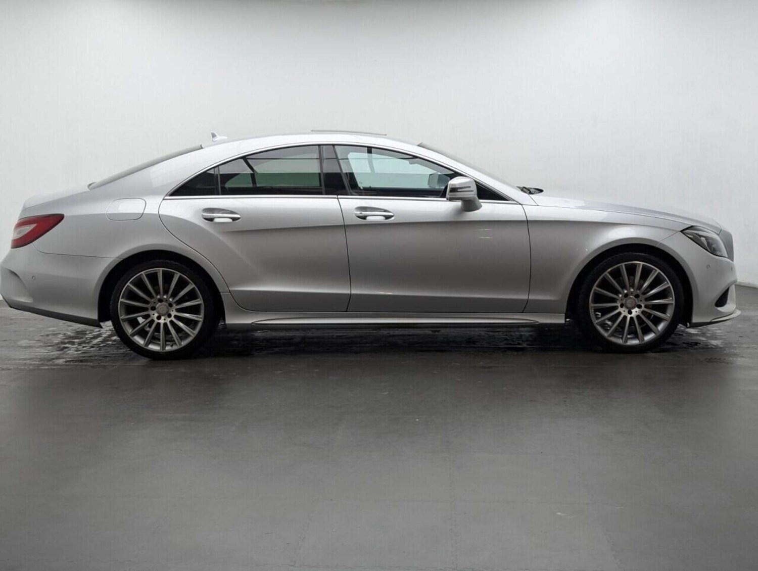 Used Mercedes-Benz CLS 2016 for sale - 77714447: Photo 9