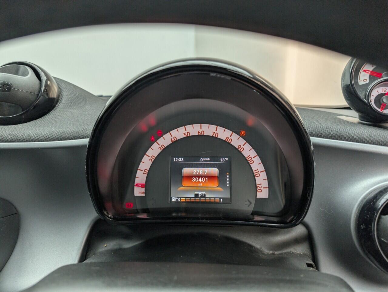 Used smart fortwo 2017 for sale - 77538671: Photo 17