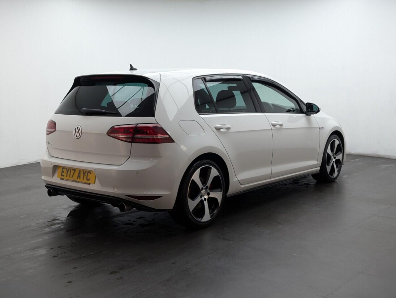 Used Volkswagen Golf 2017 for sale - 76688832: Photo 19