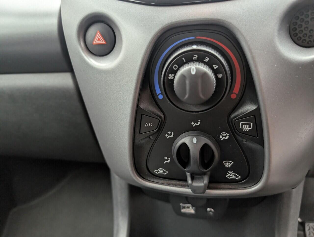 Used Toyota AYGO 2021 for sale - 76425503: Photo 16