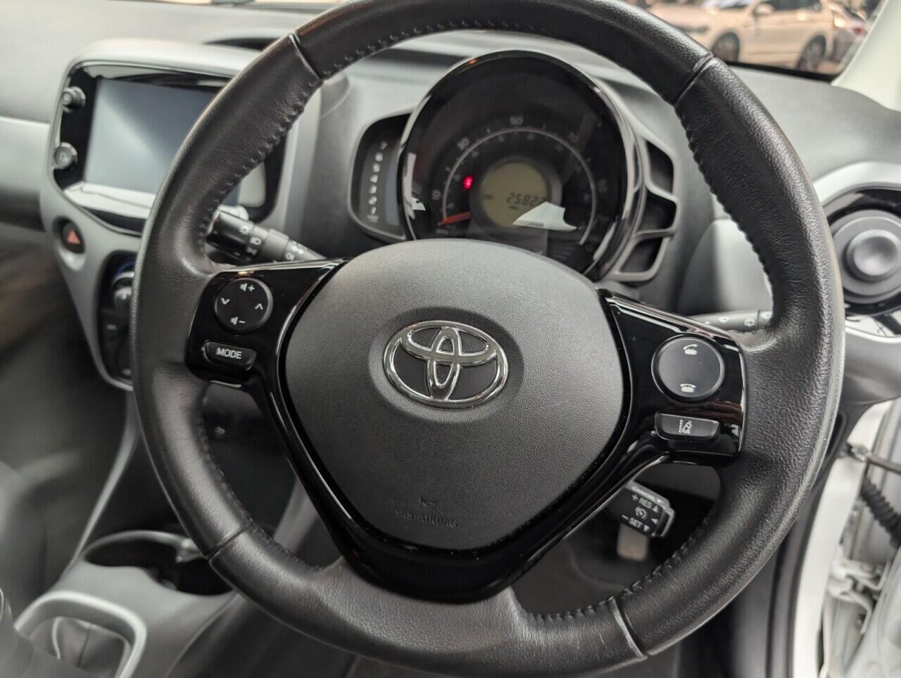 Used Toyota AYGO 2021 for sale - 76425503: Photo 23