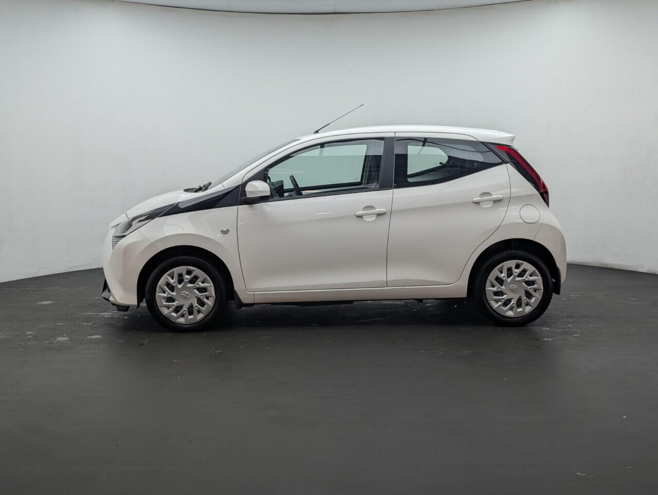 Used Toyota AYGO 2021 for sale - 76425503: Photo 5