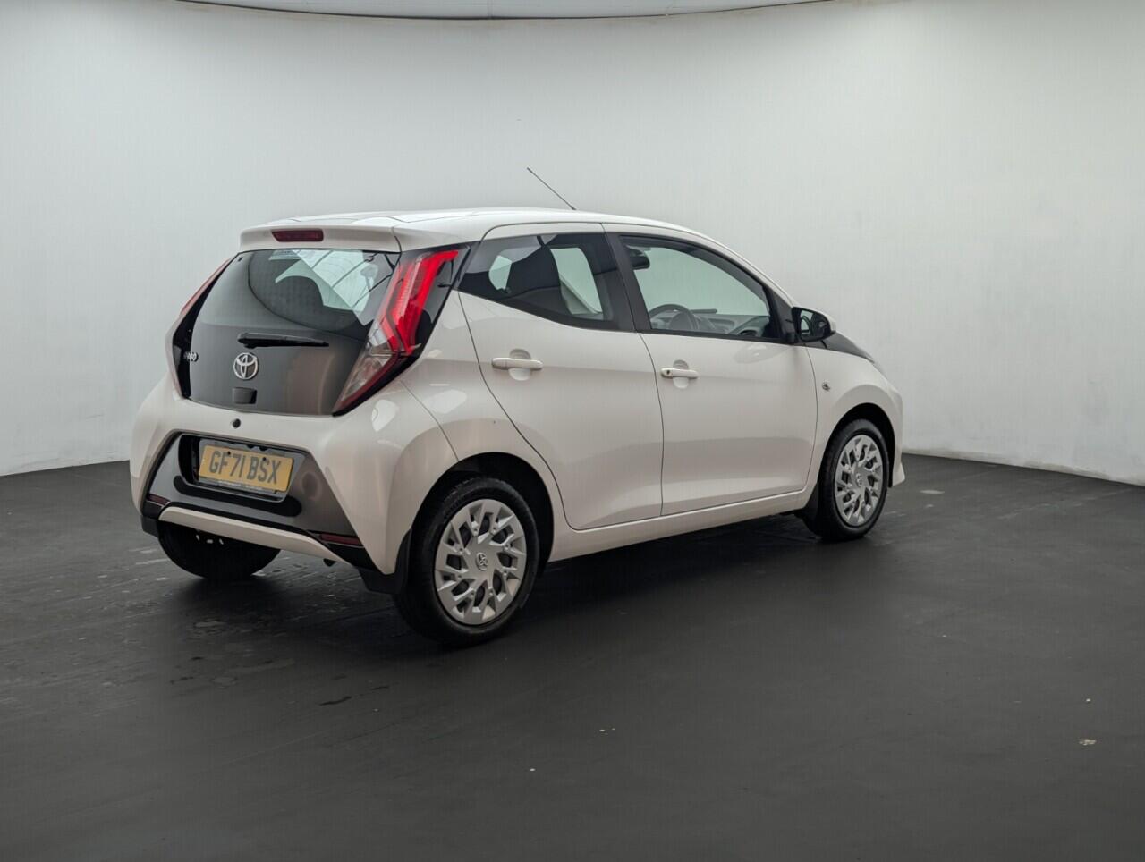 Used Toyota AYGO 2021 for sale - 76425503: Photo 8