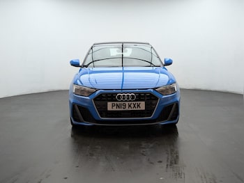 Used Audi A1 2019 for sale - 76423210: Photo
