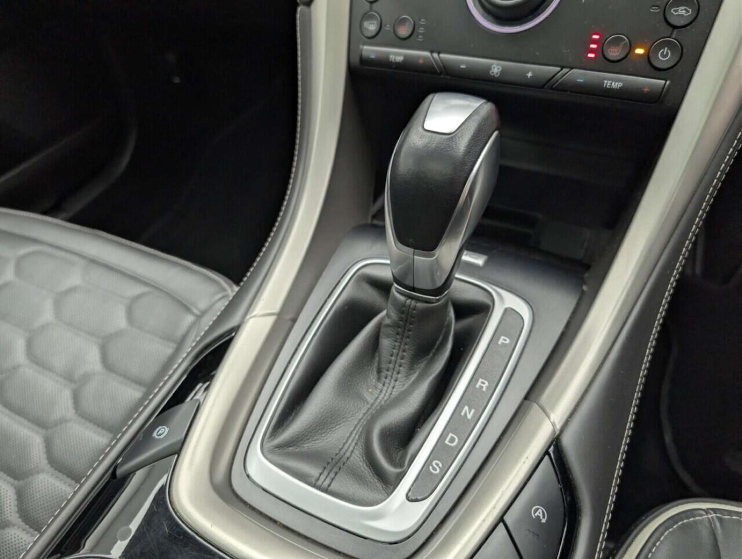 Used Ford Mondeo 2017 for sale - 77714312: Photo 17