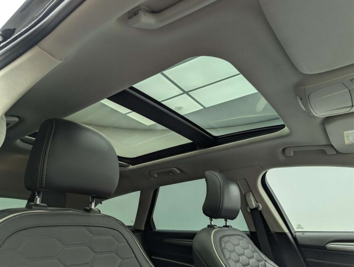 Used Ford Mondeo 2017 for sale - 77714312: Photo 24